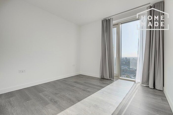 2 Bedroom Flat To Rent In Coppermaker Square, Stratford, E20