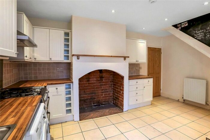 3 Bedroom Terraced House To Rent In School Road, Twyford, Winchester, SO21