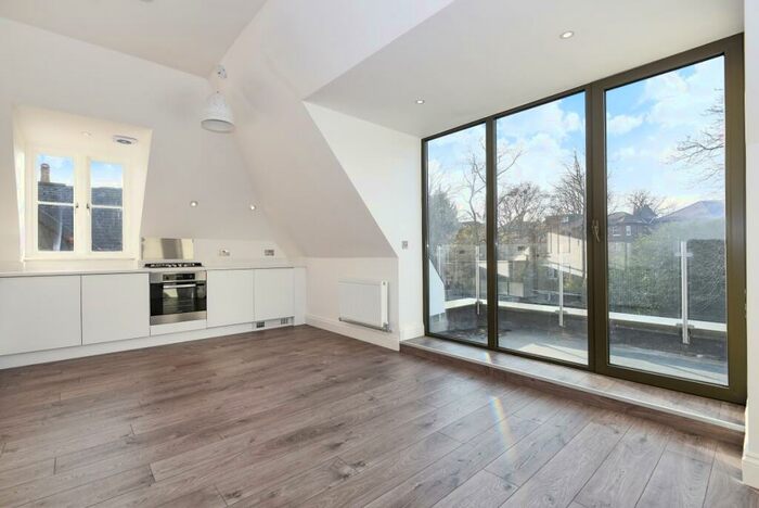 2 Bedroom Flat To Rent In Church Rise, London, SE23