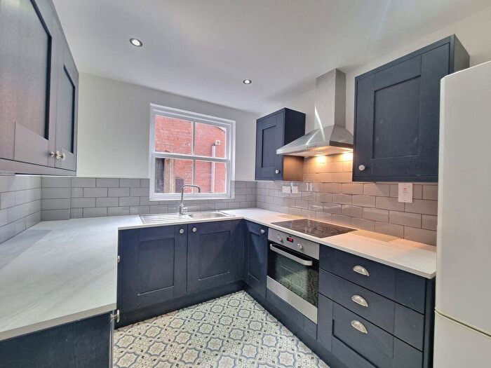 4 Bedroom Terraced House To Rent In St Albans Road, Leicester, LE2