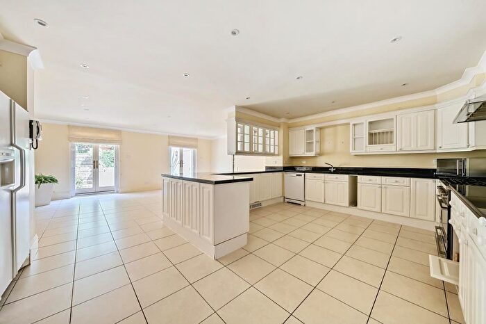 5 Bedroom Semi-Detached House To Rent In Randolph Avenue, Maida Vale, W9