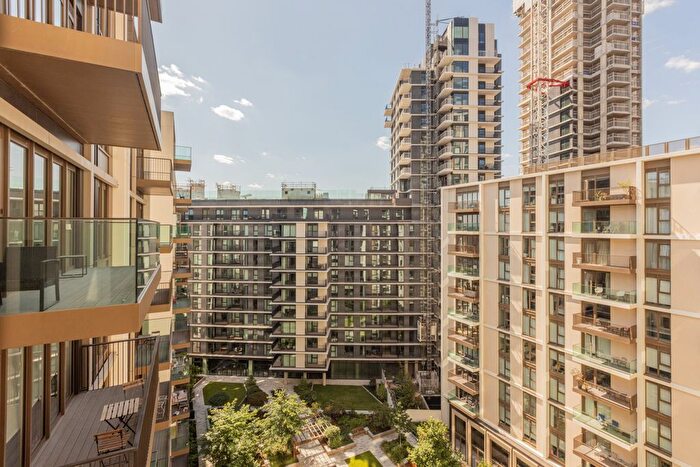 2 Bedroom Flat For Sale In Fountain Park Way, White City, W12