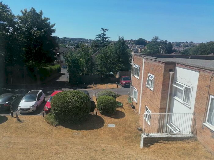1 Bedroom Flat To Rent In Chideock Close, BH12