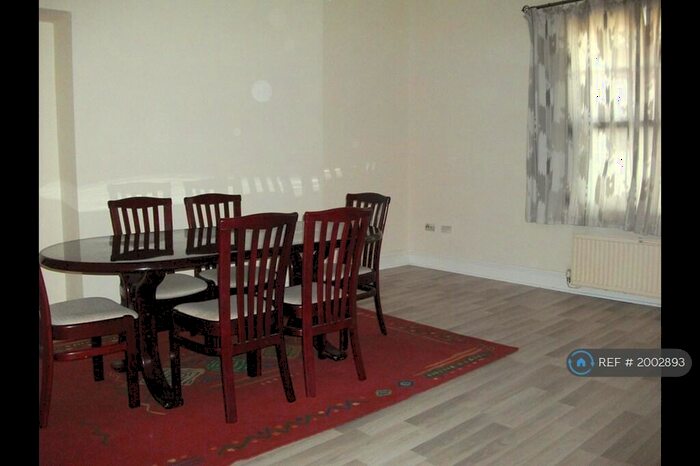 4 Bedroom Flat To Rent In Anlaby Road, Hull, HU3