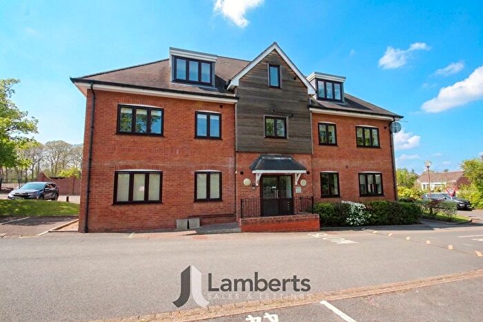 2 Bedroom Flat For Sale In Berrington Close, Ipsley, B98