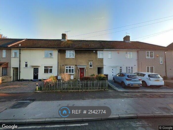 3 Bedroom Terraced House To Rent In Stevens Road, Dagenham, RM8
