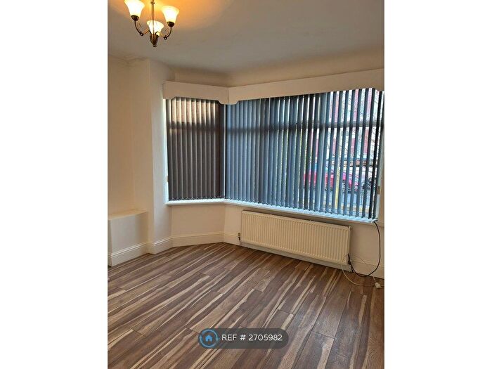 3 Bedroom Terraced House To Rent In Northmoor Road, Manchester, M12