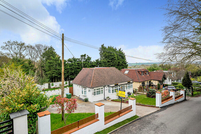 4 Bedroom Bungalow For Sale In Rock Hill, Orpington, Kent, BR6
