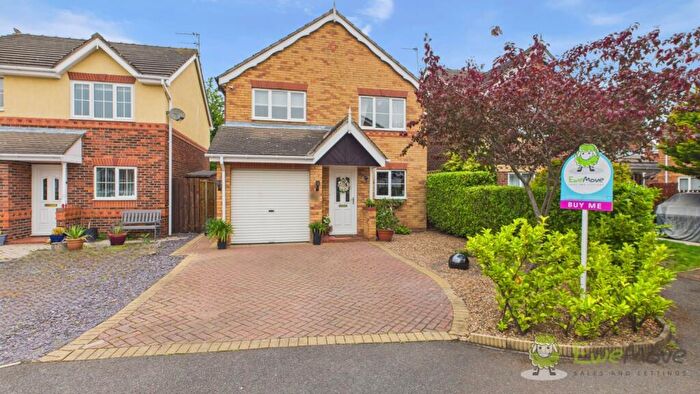 3 Bedroom Detached House For Sale In Fair Holme View, Armthorpe, Doncaster, South Yorkshire, DN3