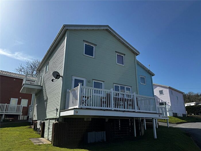 3 Bedroom End Of Terrace House For Sale In Freshwater Bay Holiday Village, Trewent Park, Freshwater East, Pembroke, SA71