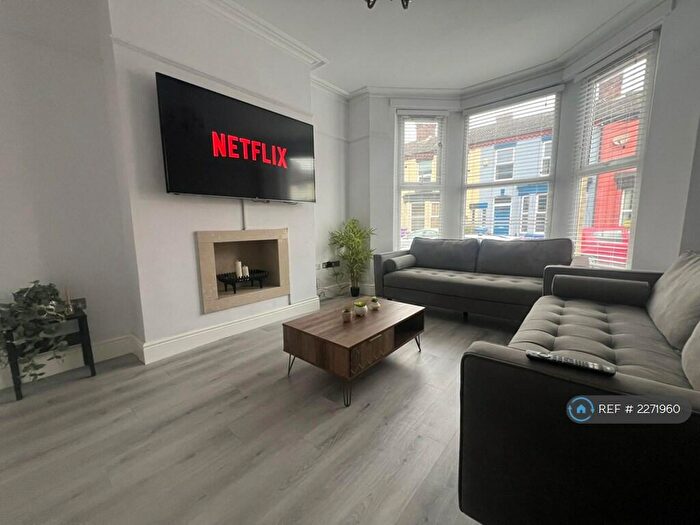 6 Bedroom Terraced House To Rent In Brookdale Road, Liverpool, L15