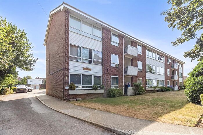 2 Bedroom Flat For Sale In St. Botolphs Road, Worthing, BN11