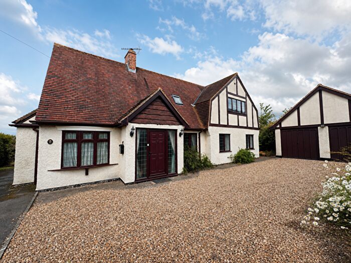 4 Bedroom Detached House For Sale In Kingsfield Road, Cosby, Leicester, LE9