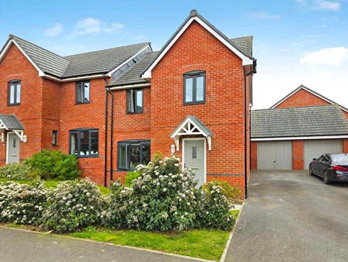 4 Bedroom Semi Detached House For Sale In Great Oldbury Drive, Great Oldbury, Stonehouse, GL10