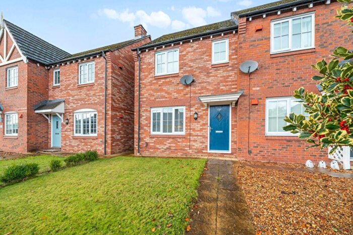 3 Bedroom Semi Detached House For Sale In Gloucester Street, Atherton, M46