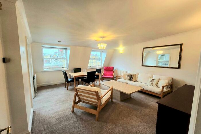 2 Bedroom Flat To Rent In York Street, Marylebone, London, W1U