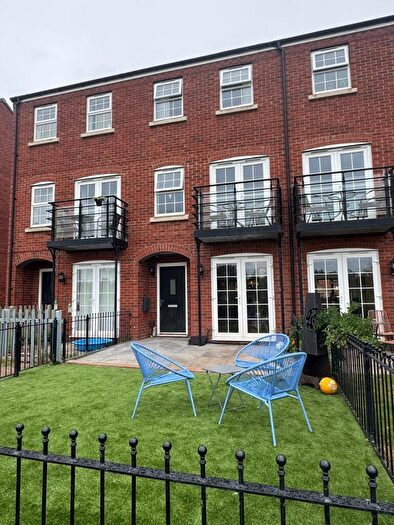 4 Bedroom House To Rent In Georgian Way, Kidderminster, DY10