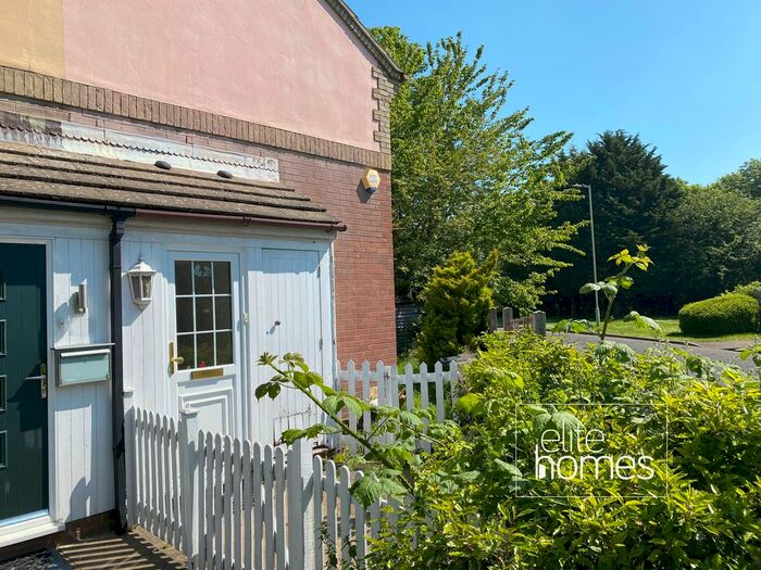 1 Bedroom End Of Terrace House To Rent In Denny Gate, Cheshunt, EN8