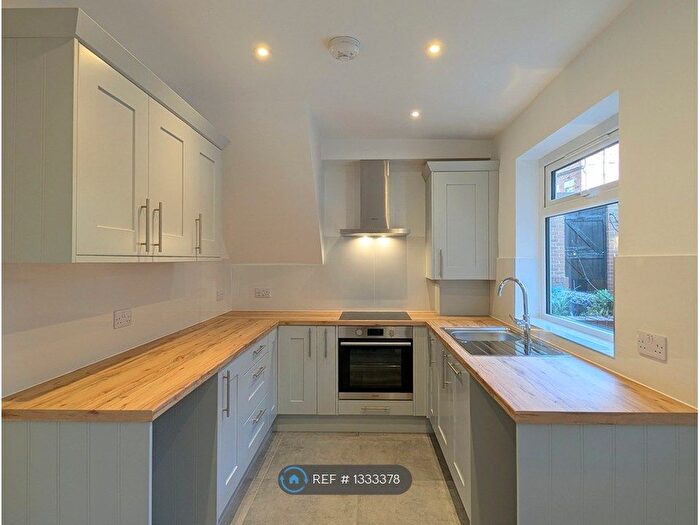 2 Bedroom Flat To Rent In Brighton Road, Gateshead, NE8