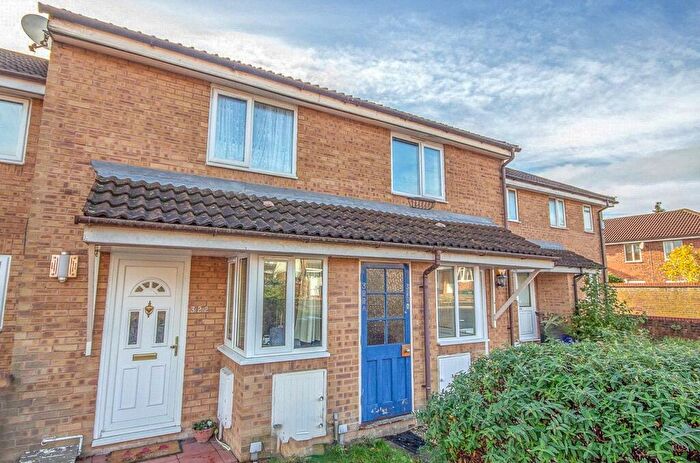 1 Bedroom Apartment For Sale In Oaktree Crescent, Bradley Stoke, Bristol, BS32