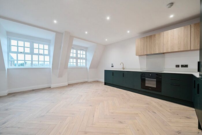 1 Bedroom Flat To Rent In West Street, Farnham, GU9