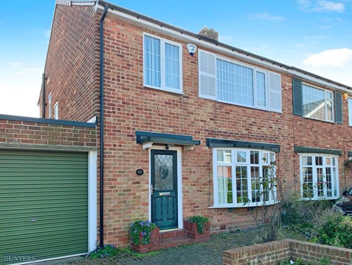 3 Bedroom Semi Detached House For Sale In Cranbourne Grove, North Shields, NE30