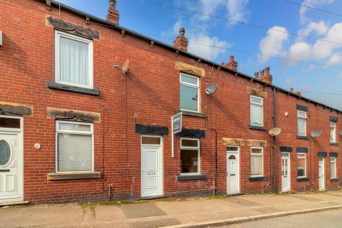 2 Bedroom Terraced House To Rent In Pond Street, Barnsley, S70