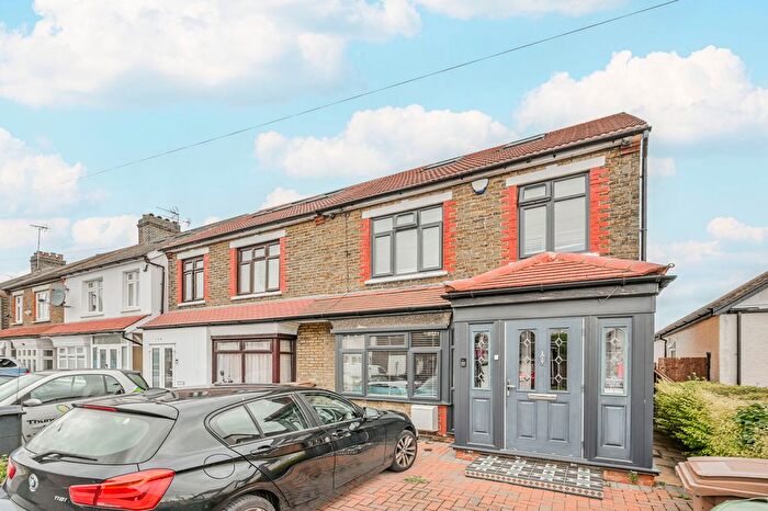 4 Bedroom Semi Detached House For Sale In Westward Road, Chingford, London, E4
