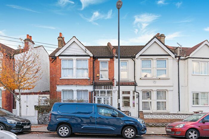 4 Bedroom End Terrace House For Sale In Heathview Road, Thornton Heath, CR7