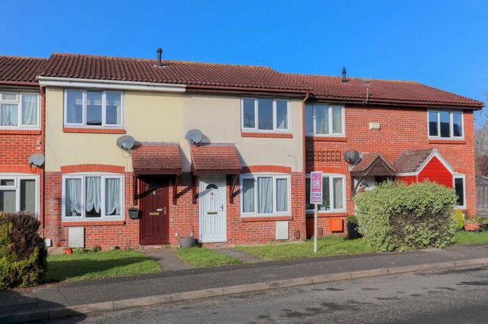 2 Bedroom Terraced House To Rent In Dingle Way, Locks Heath, SO31