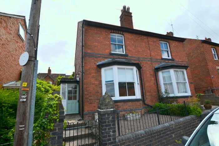 2 Bedroom Semi-detached House For Sale In Upper Chase Road, Malvern, WR14