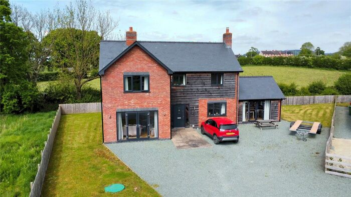 4 Bedroom Detached House For Sale In Church Farm Close, Forden, Welshpool, Powys, SY21