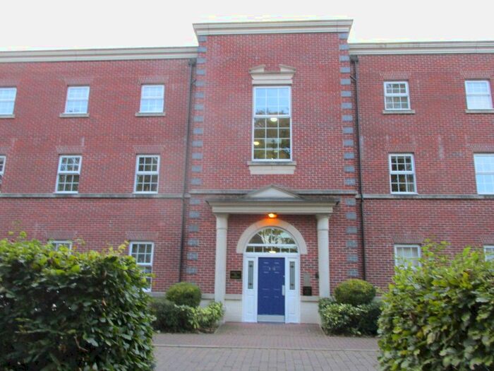 2 Bedroom Flat To Rent In Swinhoe Place, Culcheth, Warrington, Cheshire, WA3