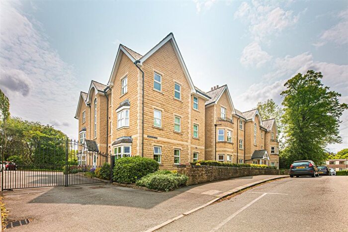 2 Bedroom Flat For Sale In Apartment Monarchs Gate, St. Andrews Road, Brincliffe, S11