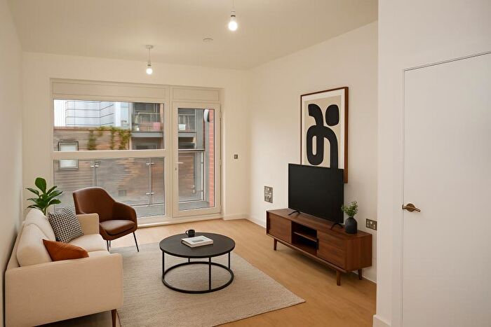 1 Bedroom Apartment To Rent In The Loom :: New Islington, M4