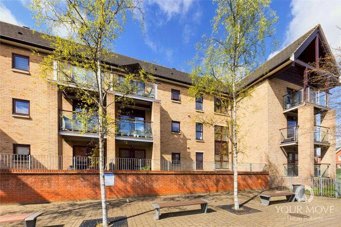 2 Bedroom Flat To Rent In Weedon Road, Northampton, NN5