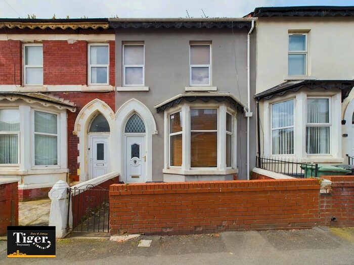 3 Bedroom Terraced House For Sale In Regent Road, Blackpool, FY1