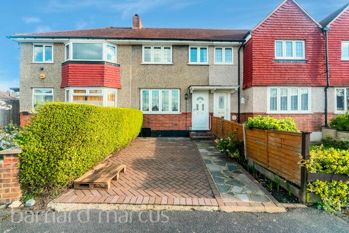 2 Bedroom Property To Rent In Lindsay Road, Worcester Park, KT4