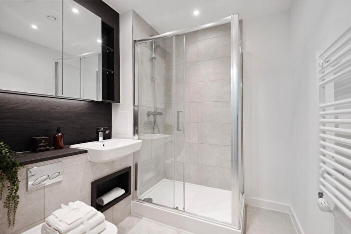 1 Bedroom Flat To Rent In Hendon Waterside, London, NW9