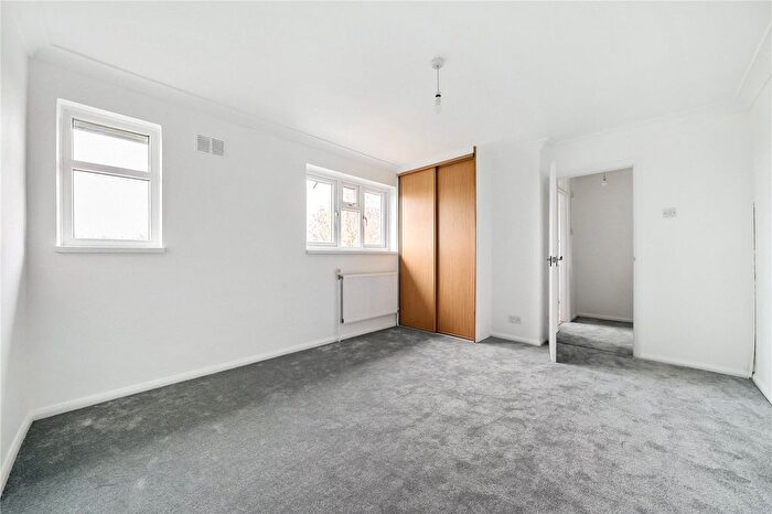 2 Bedroom Terraced House For Sale In Balmoral Road, Sutton At Hone, Dartford, DA4