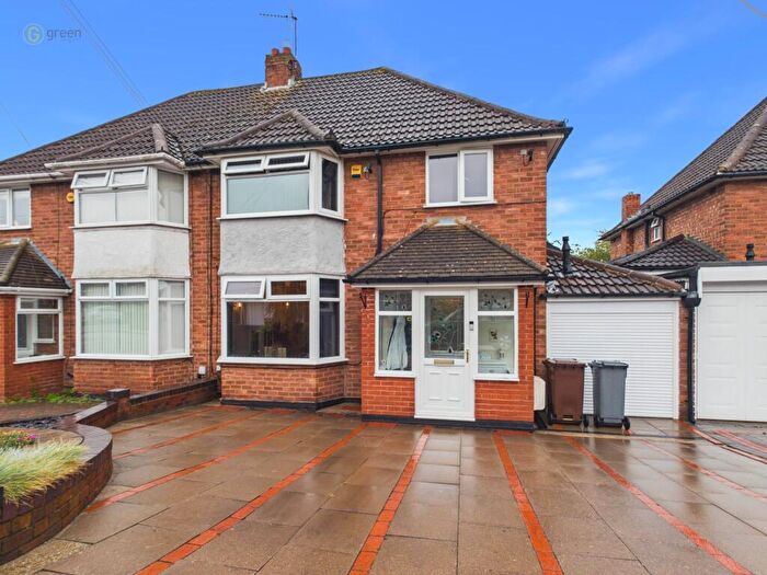 3 Bedroom Semi Detached House For Sale In Blandford Avenue, Castle Bromwich, B36