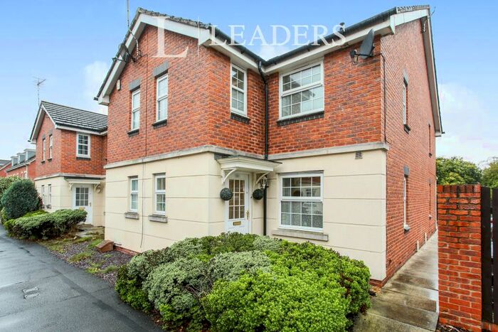 2 Bedroom Town House To Rent In Clonners Field, Stapeley, CW5