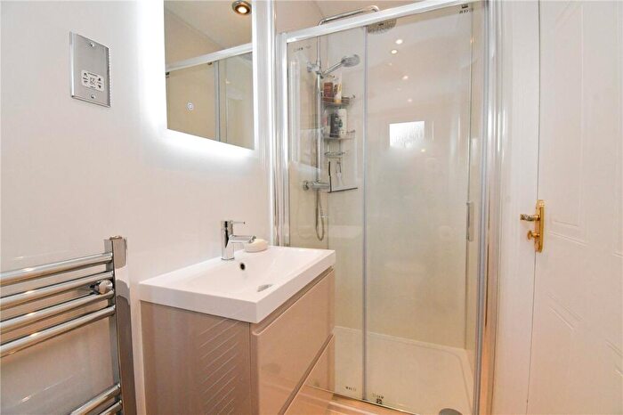 4 Bedroom Detached House For Sale In Truro Close, Great Sutton, Cheshire, CH66
