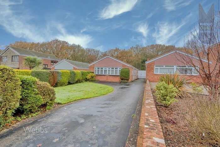 2 Bedroom Bungalow For Sale In Rowan Road, Shoal Hill, Cannock, WS11