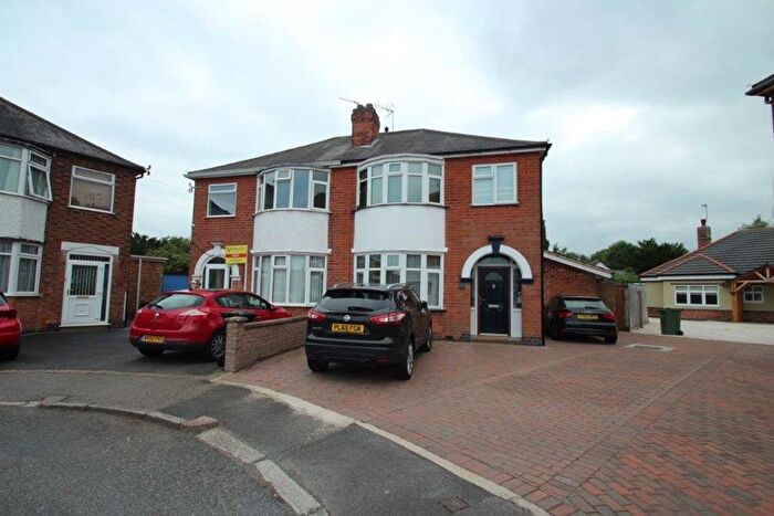 3 Bedroom Semi Detached House To Rent In Kew Drive, Leicester, LE18