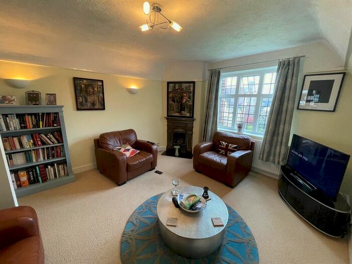 2 Bedroom Flat To Rent In Ayr Court, Monks Drive, West Acton, W3