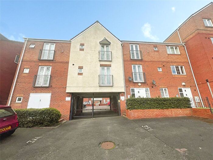 2 Bedroom Flat To Rent In Willenhall Road, Wolverhampton, West Midlands, WV1