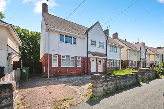 3 Bedroom Semi-Detached House For Sale In St. Annes Road, Wolverhampton, West Midlands, WV10