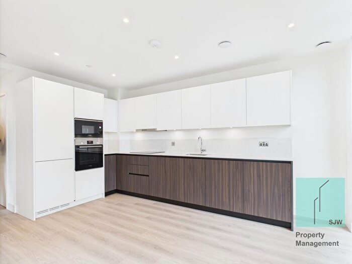2 Bedroom Apartment To Rent In Affinity View, London, E16