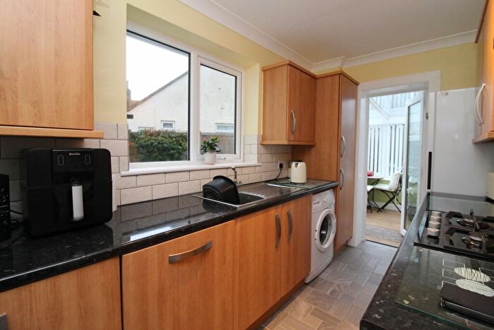 2 Bedroom Terraced Bungalow For Sale In Poplar Drive, Herne Bay, CT6